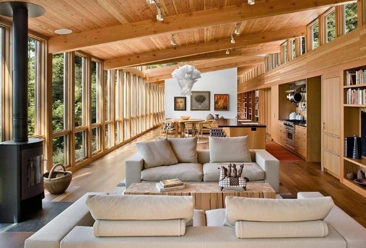 COTTAGE-WOODEN-DECOR