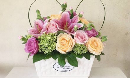 Refreshing New Floral Arrangement Ideas For Your Home